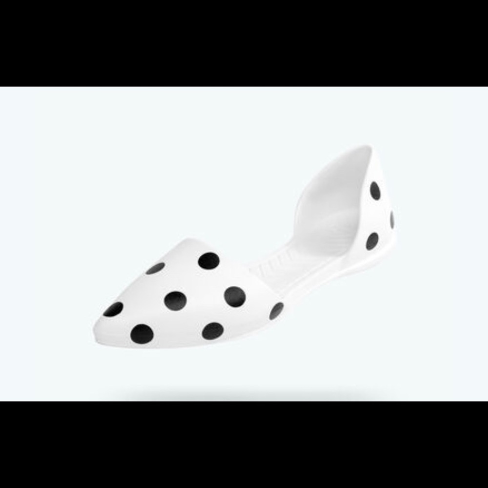 BNNB Native Audrey Flats - size 8